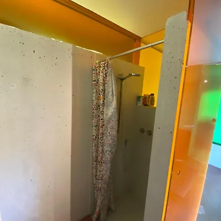 Wunderschoenes Zimmer In Der Naehe Flusses Nocleg ze śniadaniem Berno